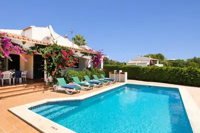 Villa Bini Delfi, private pool & Full Ac- Menorca
