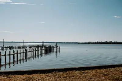 Image de Waterfront Completely Renovated Cozy Mid Century Rental Unit #3