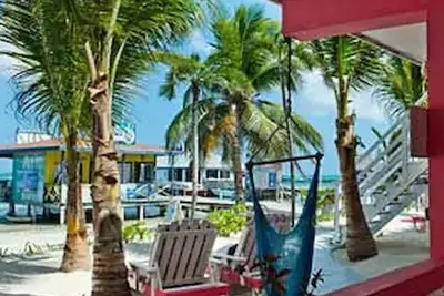 Image de Beachfront property in middle of town! ! !