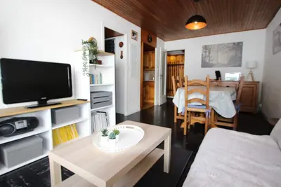 Image de Charmant Appartement 2 Pièces Cabine pour 6 Personnes avec Balcon à Chamrousse 1750
