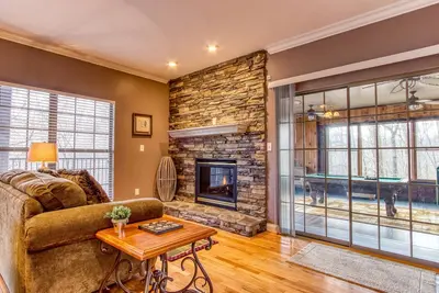 Image de Saddleback Retreat, Hot Tub, Awesome Game Room, $560 Free tickets each paid day