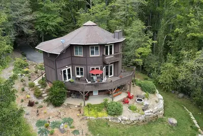 Image de Rock Bridge Villa | 3 Bed, 3 Bath