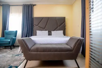 Image de Business-styled 3br apt w/ pool + Wifi in Ikoyi