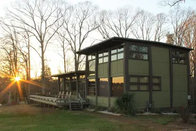 Image de Rustic Charm on Lake Hartwell