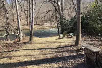 Image de Riverside Retreat, Waterfront Getaway on the Dan River, Mt. Airy, Pilot Mountain