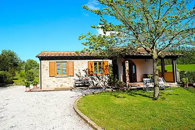 Image de Cabane INDÉPENDANTE Sur Les Collines Toscane De Volterra Avec Jardin PRIVÉ