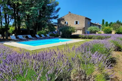 Image de Mas Des Lavandes, plaine de Gordes - Piscine Privee