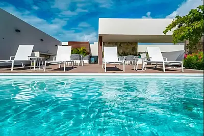 Image de Exclusive and luxurious apartment near the beach