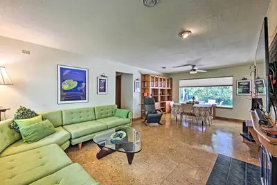 Image de Riverfront Retreat ~ 4 Mi to Downtown Milwaukee!