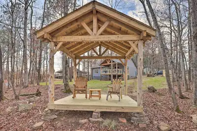 Image de Creek-View Getaway w/ Deck, Yard, & Fire Pit!