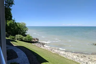 Image de Lakefront Retreat Condo, Indoor Pool, Beach, Wineries, Spire