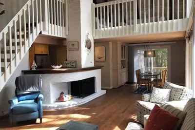 Image de Cape Escape- Entire New Seabury Home Sleeps 8