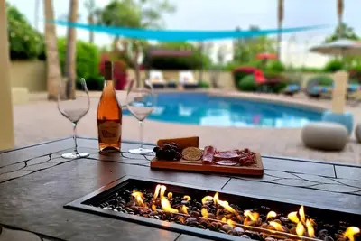 Image de Scottsdale Endless Summer w\/ Pool, Putting Green!
