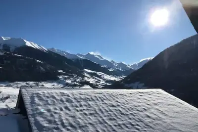 Image de Chalet familial de montagne. — Le Biolley 2