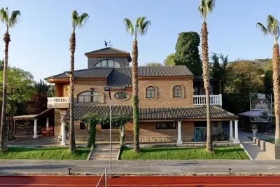Image de Luxury Andalusian Villa | El Balcon | 7 bedrooms | Tennis Court | Pool Table | Baena