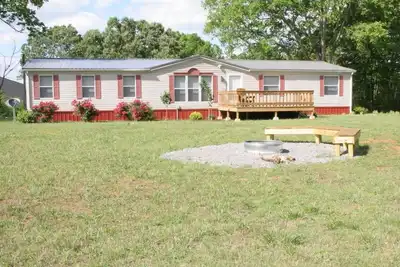 Image de Kentucky Lake Get-Away - The Guest House at Sugar Magnolia Farms
