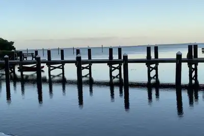 Image de Summer Special! Stunning 1st floor 2 bedroom Condo at Summer Sea