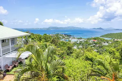 Image de Unforgettable views, amazing sunsets minutes from Cruz Bay and the beach.