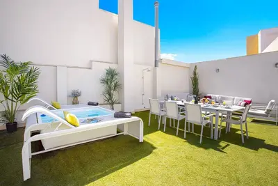 Image de Amazing Duplex in Santa Cruz. Abades Terrace Iii