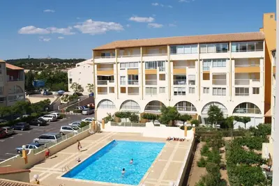 Image de Appartement Dans Residence Avec Piscine 7 Personnes Proche Aqualand