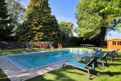 Image de Belle chaumière avec piscine chauffée et grand jardin sans vis-à-vis