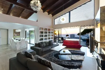 Image de Villa Equinox, 250 sq m Luxury Sea View Villa