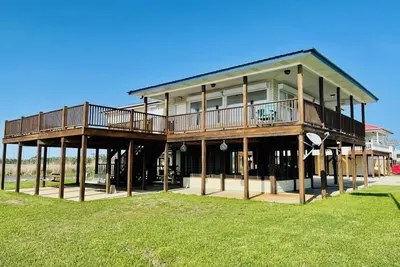 Image de Hooked On Calcasieu - Waterfront Peninsula Lake House