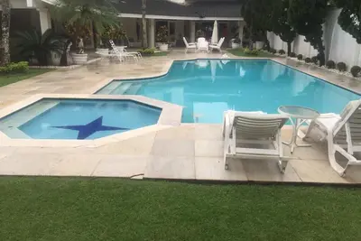Wonderful house with 7 bedrooms and full leisure facilities