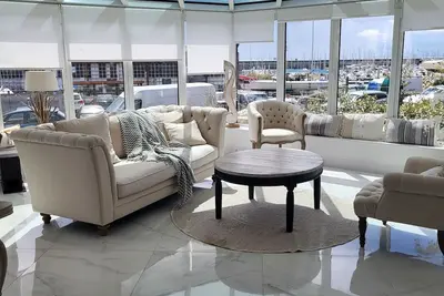 Cap Marina 160m2 de haut standing bord de mer