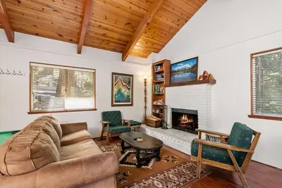 Image de Pine Ridge Peak Cabin - Close To Town & Lake