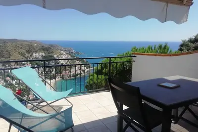 Image de Appartement vue mer 3-4  personnes <br>Entierement climatise<br>Plage canyelles