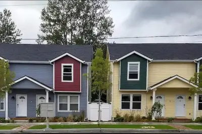 Image de ★ 4 Townhomes with Smart Tv and Blackout Curtains