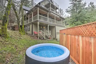 Image de Lake Country Private 2br Updated Suite w/ Hot Tub
