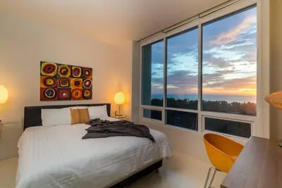 Seaview penthouse in Karon, walk to beach & shops!