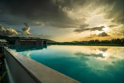 Image de Oceanstone - modern condo near BangTao beach