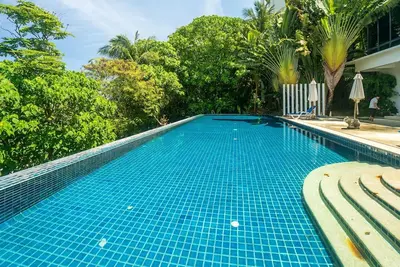 Image de Mountain view apartment in Karon, 650m to beach