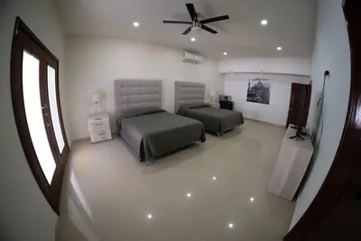 Image de 16, Suite avec jacuzzi