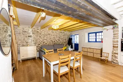 Image de Charmante maison en pierre, rénovée en 2020, 4personnes