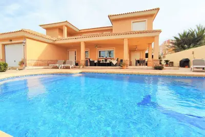 Image de Luxury Villa with 4 bedrooms only 300 meters from the beach