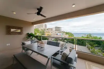 Image de Oceanfront with on-site amenities