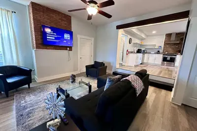 Image de Large 1br on hill close to everything in Pitt