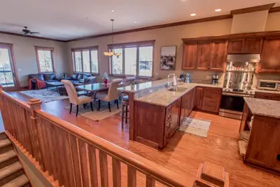 Image de Wintergreen Resorts newest gem! Over 3800 sf!