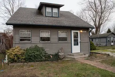 Tiffany's Cottages Wildare: Gotl Strip, Pool, Golf Course, WiFi, A/C, Sleeps 8