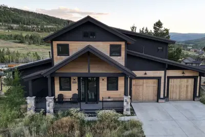 Image de Lone Eagle Luxury Mountain Getaway with Hot Tub + Gym/Peloton