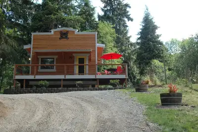 The Ridge at Langley: Villa Margo, the \"butterfly\" cottage