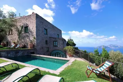 Image de Amore Rentals - Villa Alma with Private Swimming Pool, Sea View and Garden
