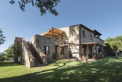Image de In farmhouse apartment with 5 beds. Swimming pool and nature