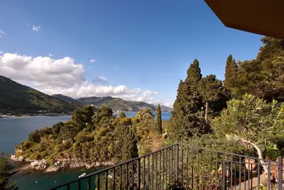 Image de Appartement confortable à Taormina avec accès direct à la mer