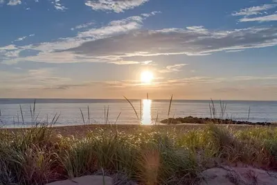 Image de Sept & Oct are the perfect time to be beachfront on Plum Island!