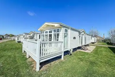 Image de 6 berth caravan for hire at California Cliffs in Scratby by the beach ref 50050l